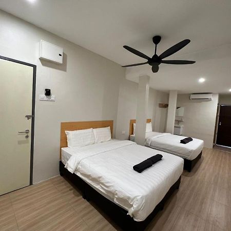 Homestay Suria 쿠알라캉사르 외부 사진