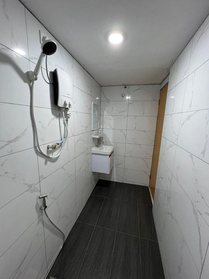 Homestay Suria 쿠알라캉사르 외부 사진